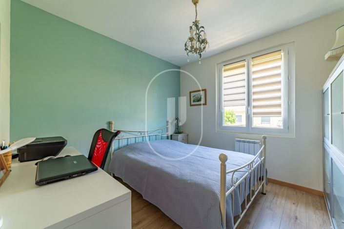 Image No.10-4 Bed House for sale