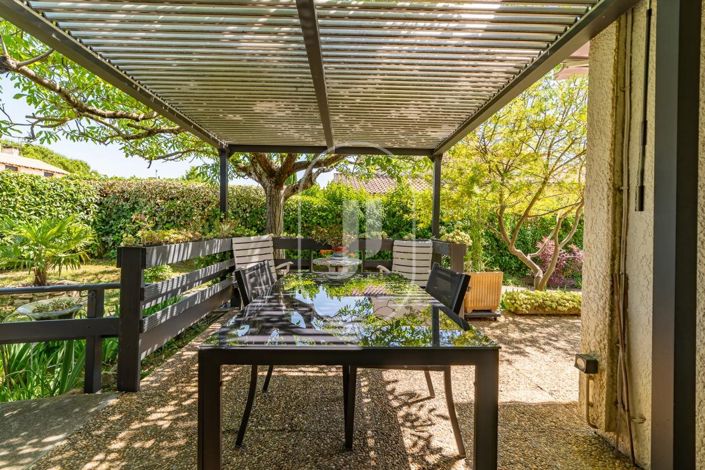 Image No.3-4 Bed House for sale