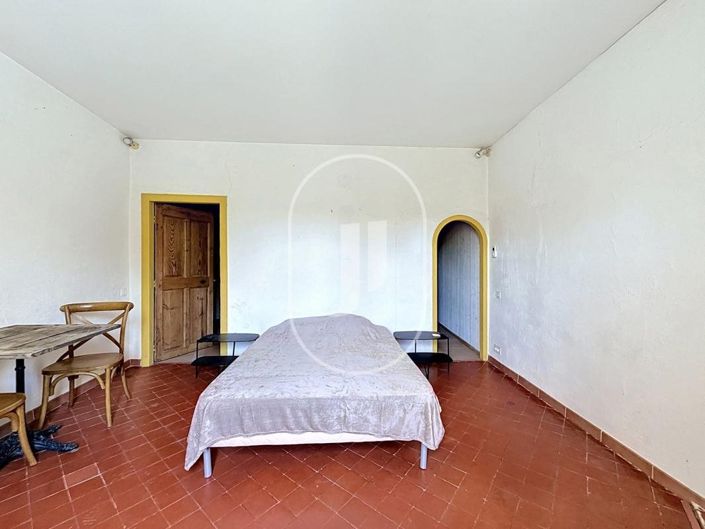 Image No.14-2 Bed House for sale