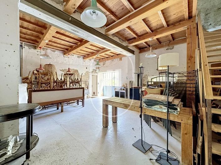 Image No.8-2 Bed House for sale