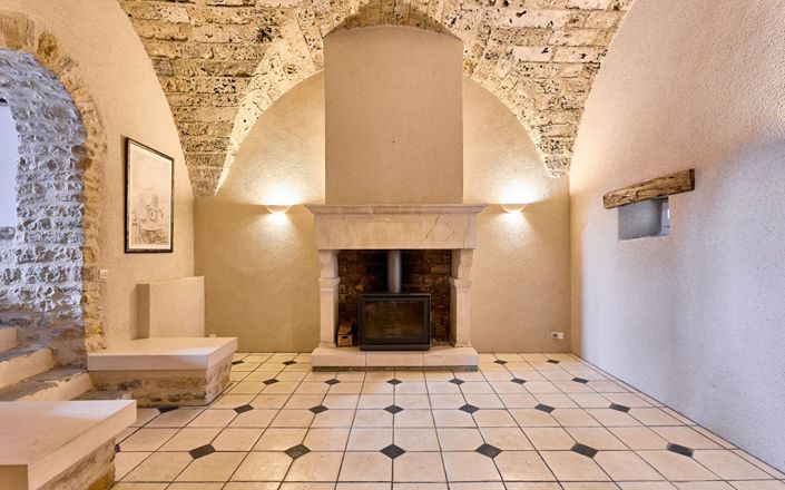 Image No.7-5 Bed Property for sale