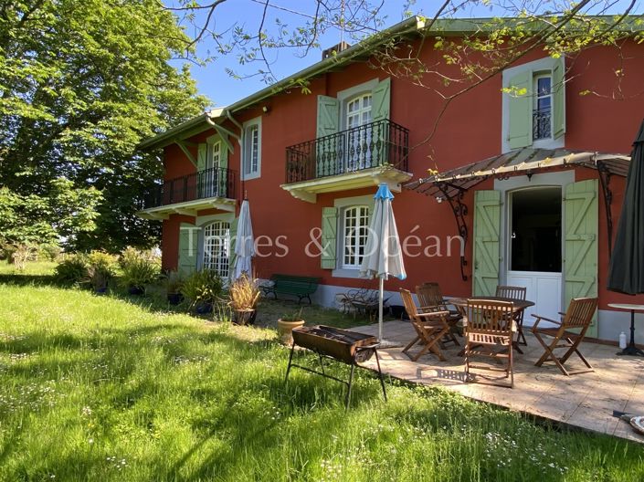 Image No.5-9 Bed House for sale