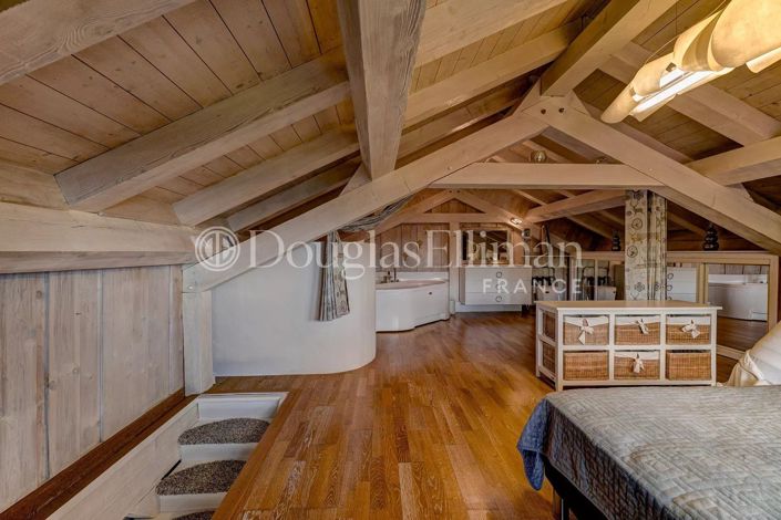 Image No.14-2 Bed House for sale