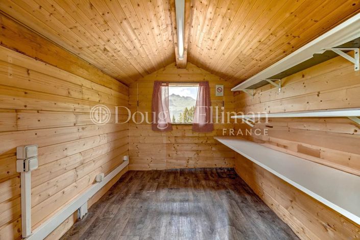 Image No.22-2 Bed House for sale