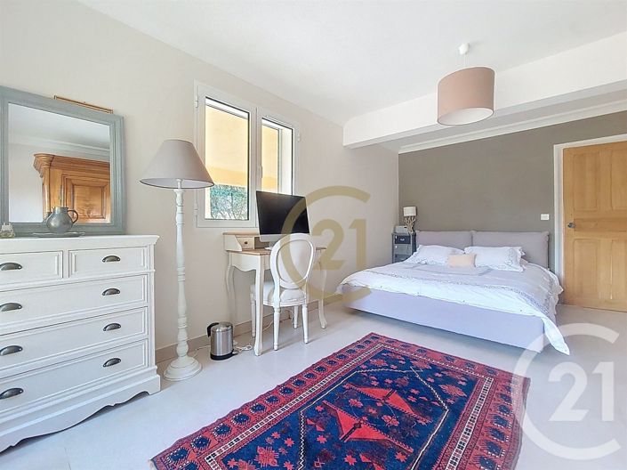 Image No.10-4 Bed House for sale