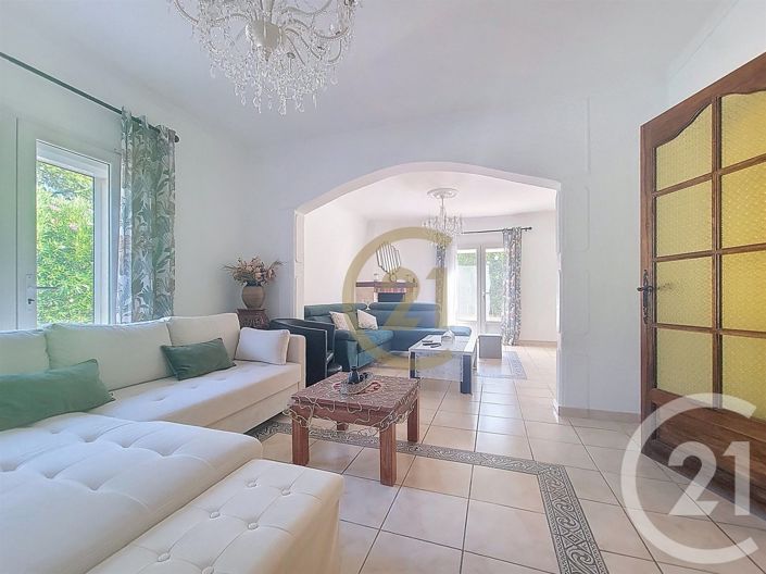 Image No.6-3 Bed House for sale