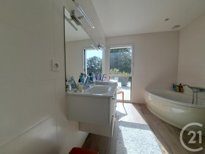 Image No.10-4 Bed House for sale