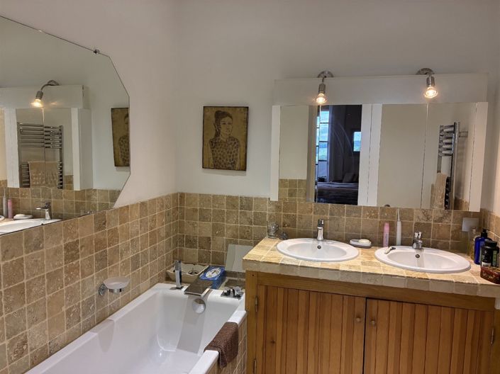 Image No.13-3 Bed House for sale