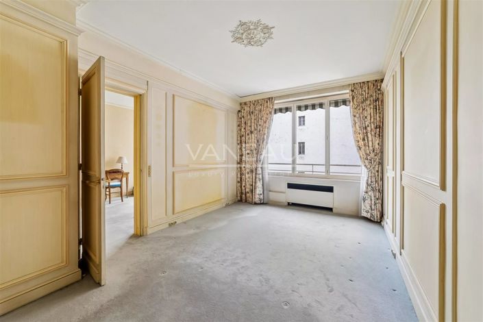 Image No.11-3 Bed Apartment for sale