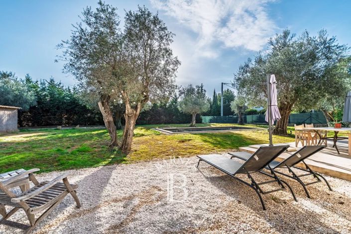 Image No.18-4 Bed House for sale