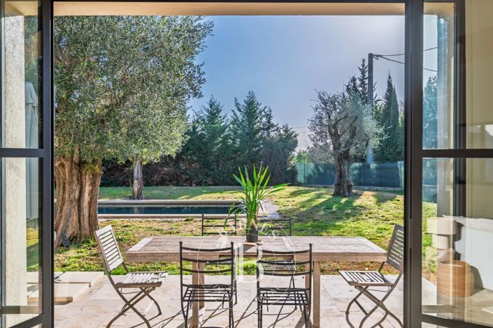 Image No.6-4 Bed House for sale