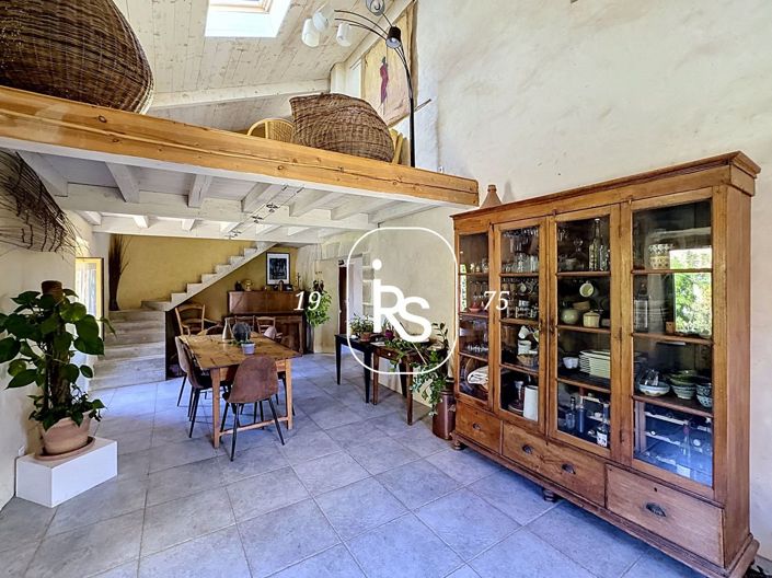Image No.9-7 Bed House for sale