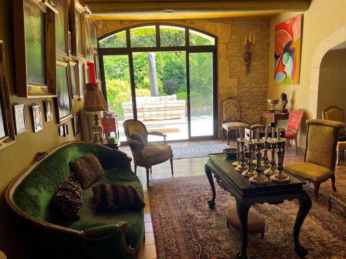 Image No.10-6 Bed House for sale