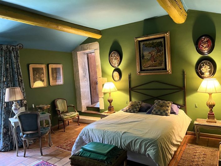 Image No.17-6 Bed House for sale