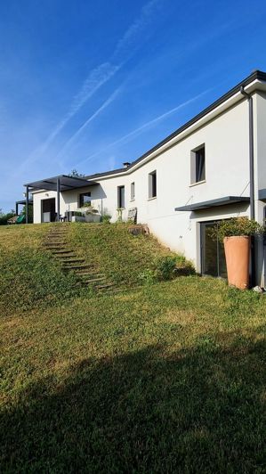 Image No.20-5 Bed House for sale