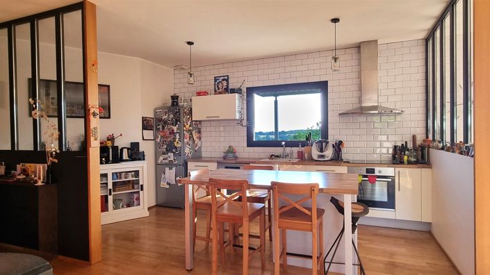 Image No.26-5 Bed House for sale