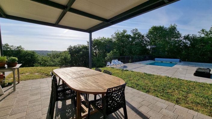 Image No.6-5 Bed House for sale