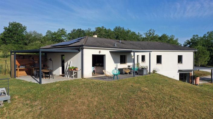 Image No.7-5 Bed House for sale