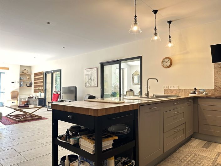 Image No.15-3 Bed House for sale