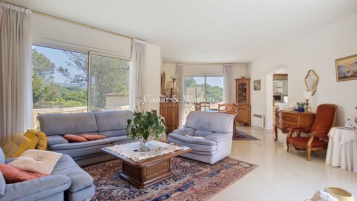 Image No.3-Propriété de 4 chambres à vendre à Saint-Raphael