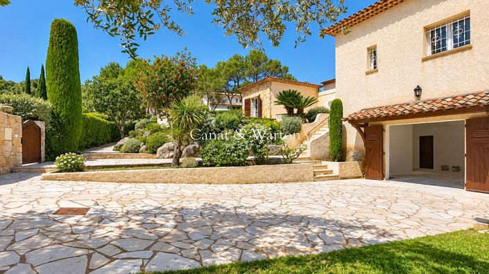 Image No.3-4 Bed House for sale