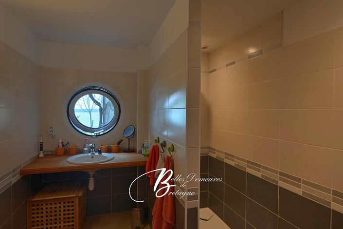 Image No.15-3 Bed House for sale