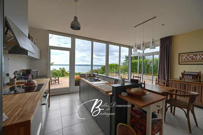 Image No.8-3 Bed House for sale