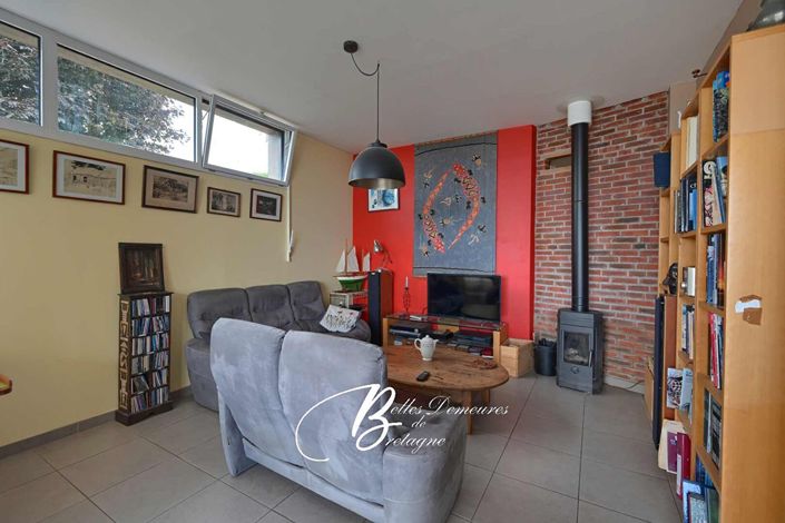 Image No.9-3 Bed House for sale