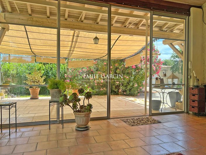 Image No.2-5 Bed House for sale