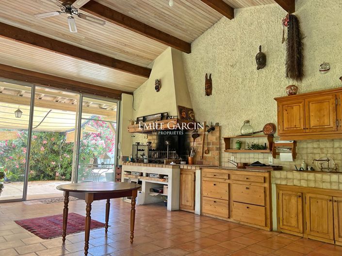 Image No.3-5 Bed House for sale