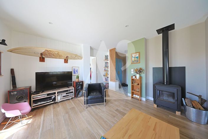 Image No.3-6 Bed Property for sale