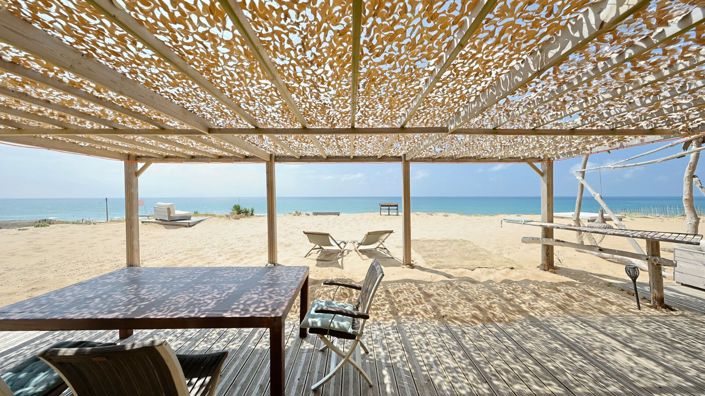 Image No.2-5 Bed Property for sale