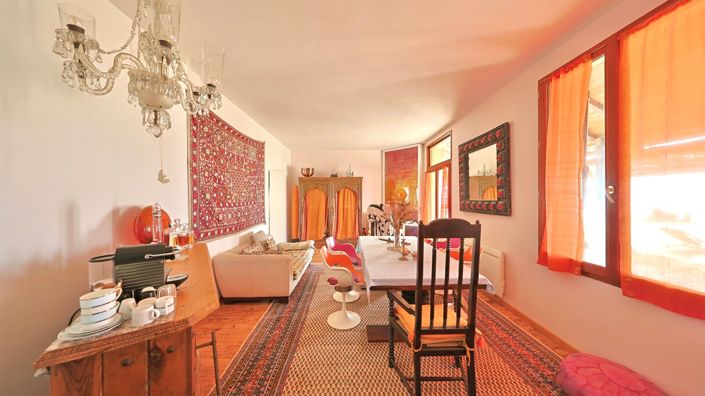 Image No.7-5 Bed Property for sale