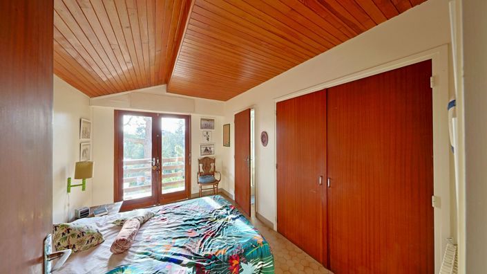 Image No.13-8 Bed House for sale