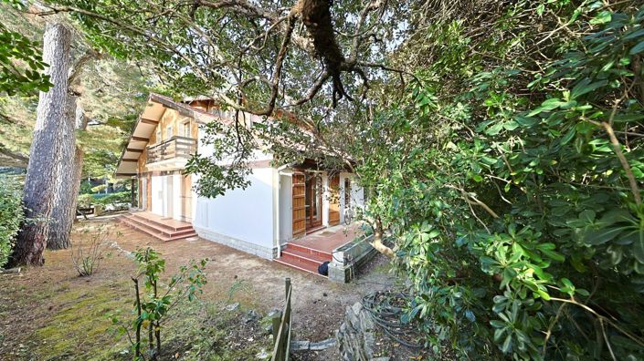 Image No.18-8 Bed House for sale