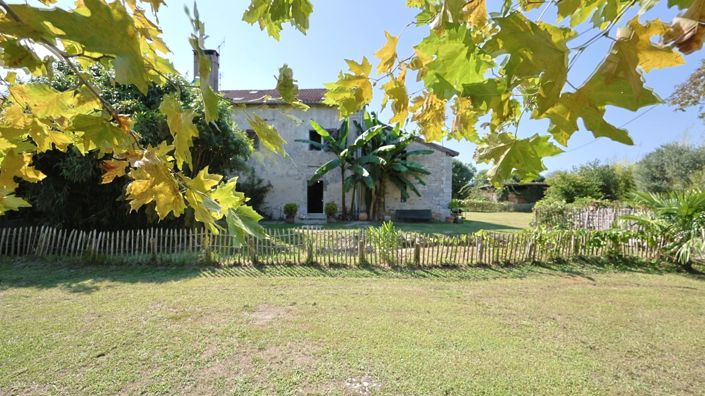 Image No.2-6 Bed Property for sale