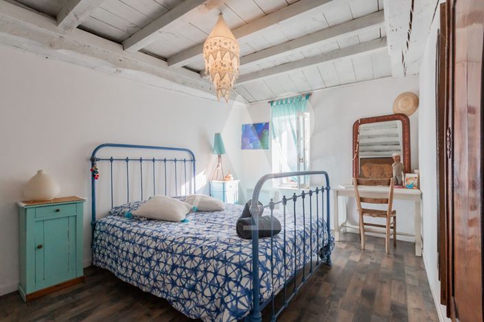 Image No.13-4 Bed House for sale