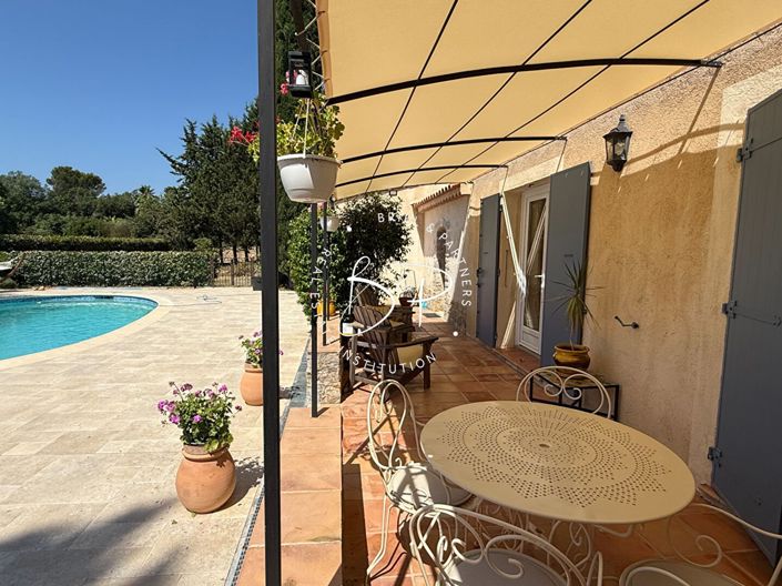 Image No.6-4 Bed House for sale