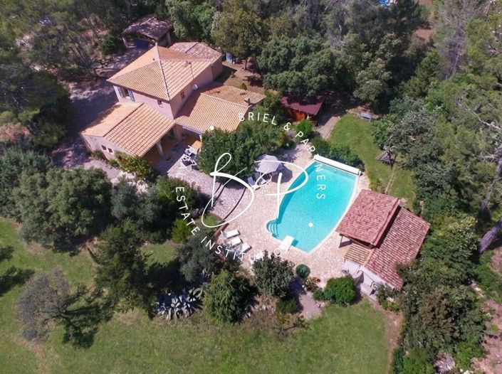 Image No.2-4 Bed House for sale