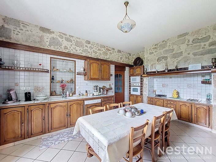 Image No.4-6 Bed House for sale