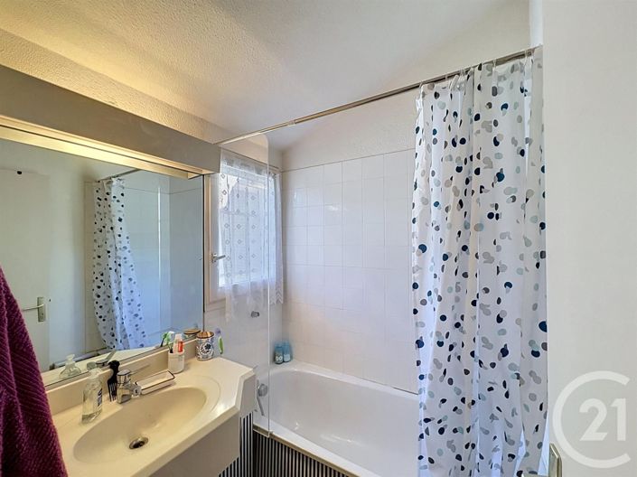 Image No.10-4 Bed House for sale