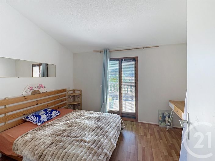 Image No.19-4 Bed House for sale