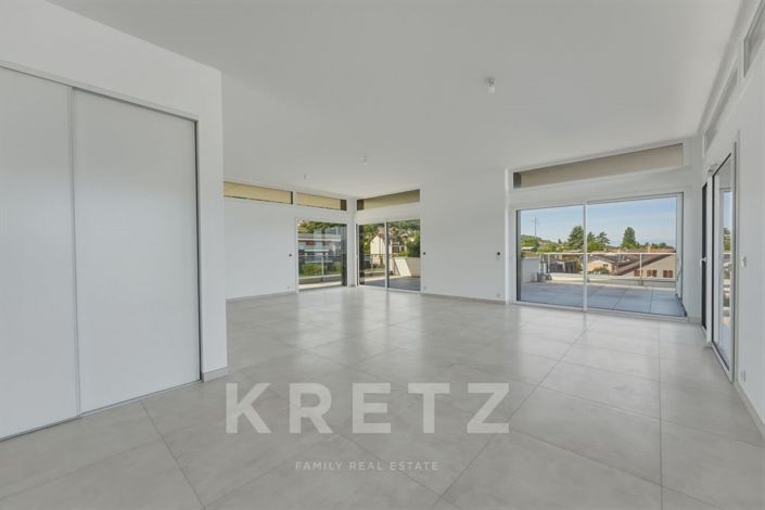 Image No.7-Apartment for sale