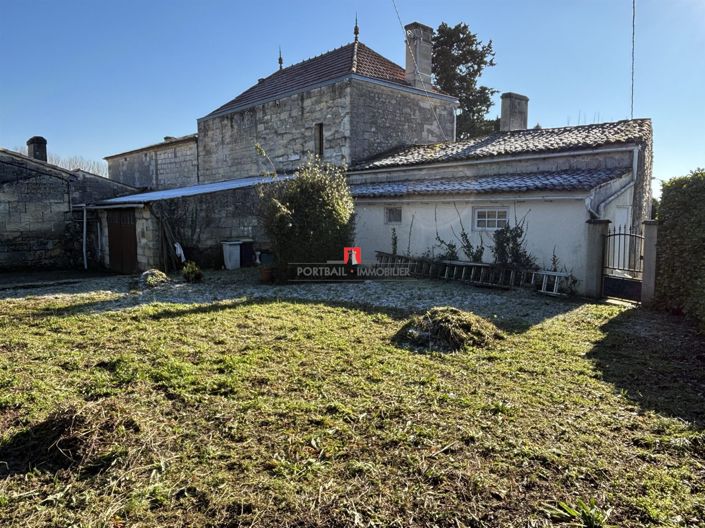 Image No.10-3 Bed House for sale