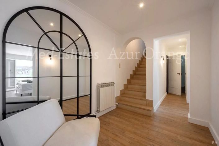 Image No.19-6 Bed House for sale