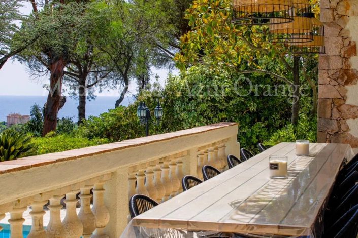 Image No.5-6 Bed House for sale