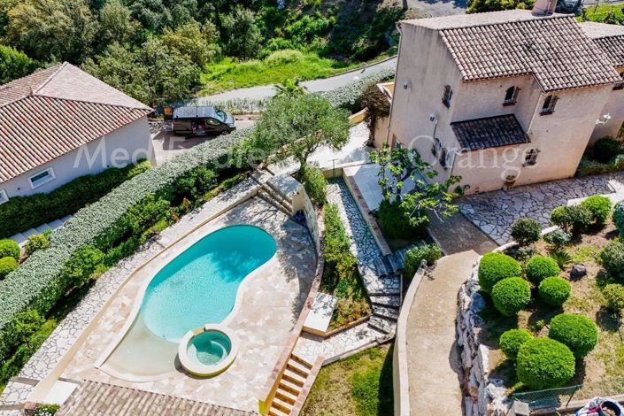 Image No.16-6 Bed House for sale