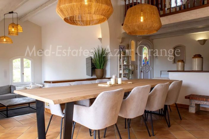 Image No.7-6 Bed House for sale