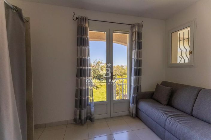 Image No.16-4 Bed House for sale
