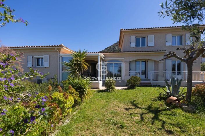 Image No.27-4 Bed House for sale